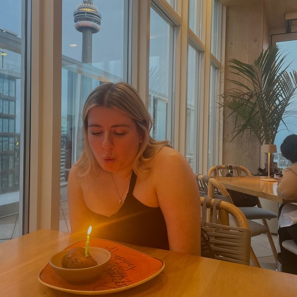 Abercrombie Modern Tank - Picture 4 of 4